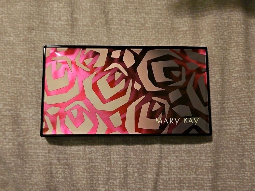 Mary Kay Compact Perfect Palette Limited Edition #107064 Unfilled EUC